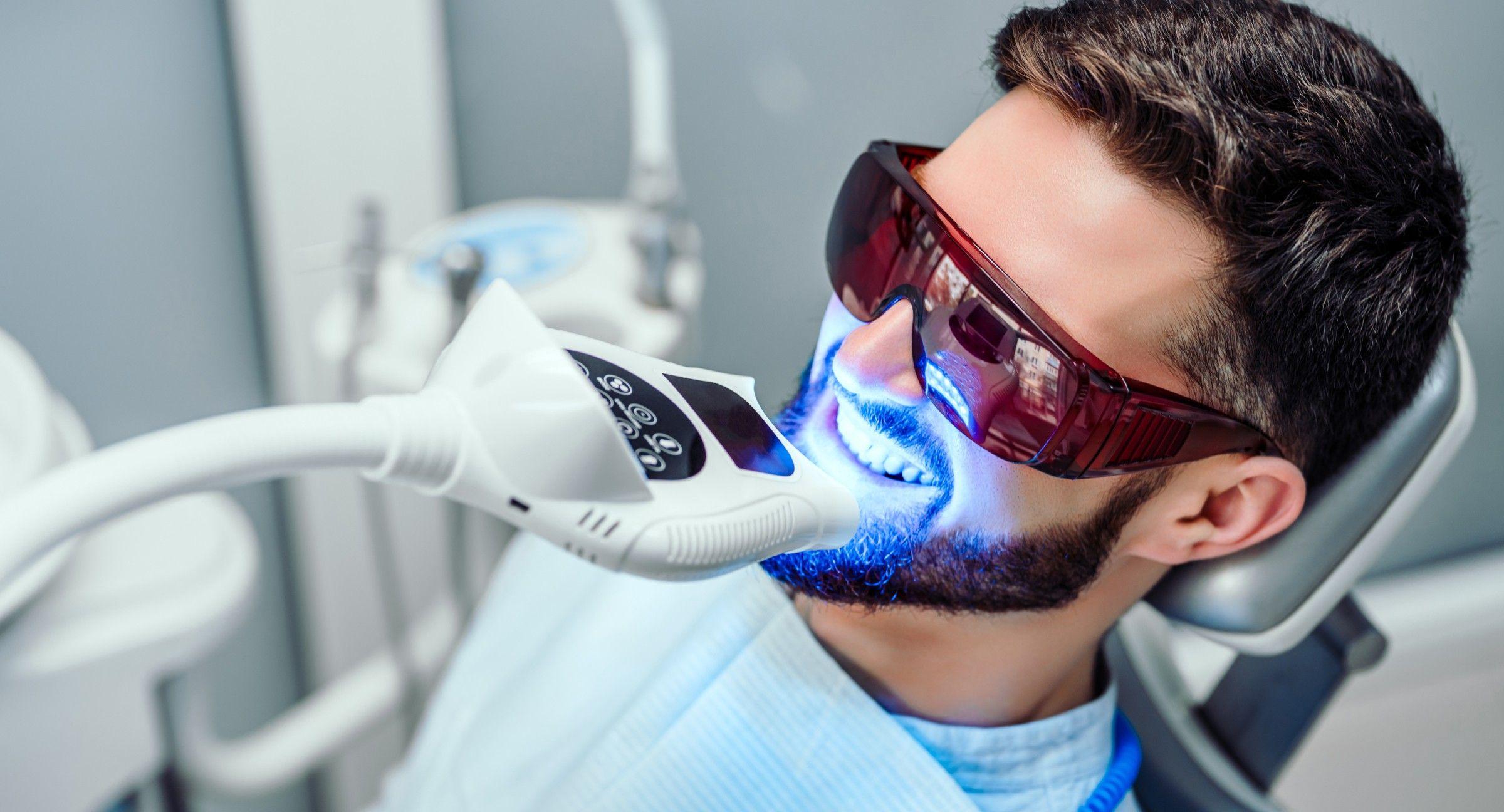 Considering Teeth Whitening? Here’s What You Should Know