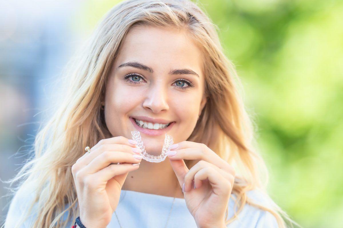 can wearing invisalign help reduce tooth decay